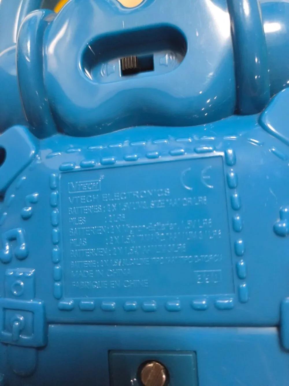 Vtech Vintage Sing and Learn Robot Toy